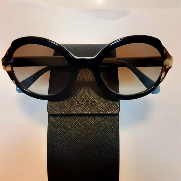 Prada sunglasses 56mm - Picture 1 of 4